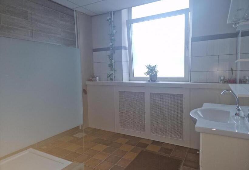 B&b  T Kloaster