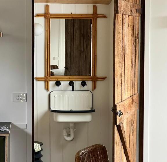 ホテル Log Box Red Hill