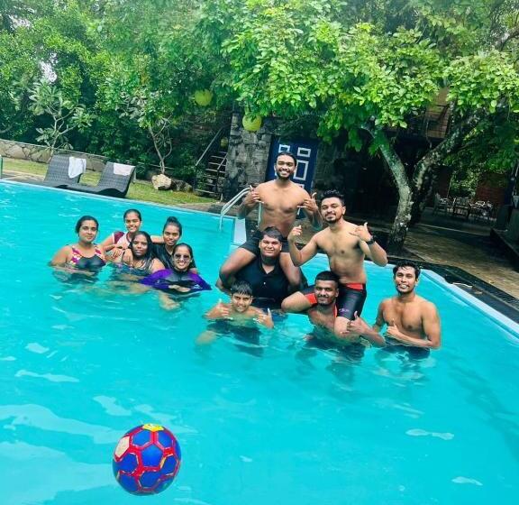 酒店 Radawana Wasala Nature Resort