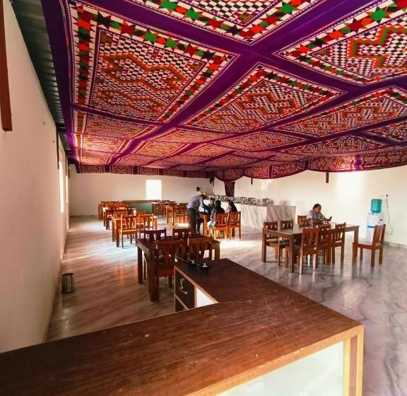 Отель Yb Desert Camp And Resort