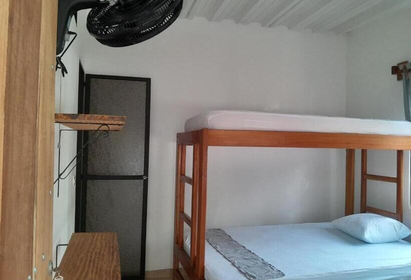 پانسیون Hostal Rojoyale Capurgana