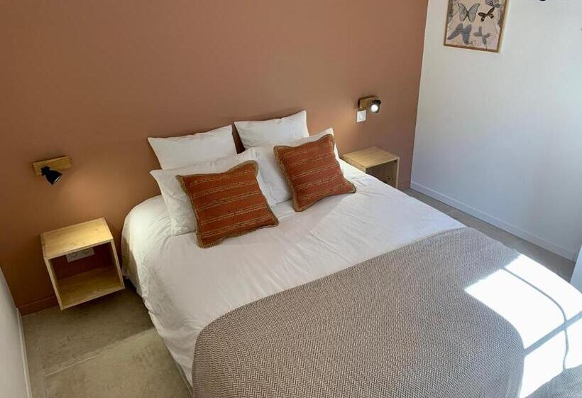 פנסיון La Chambre Des Ecureuils   Bruniquel