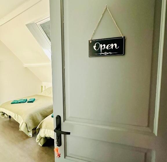 Пансион Chambres D’hôtes Autonomes Le Domaine Neuf Morlac