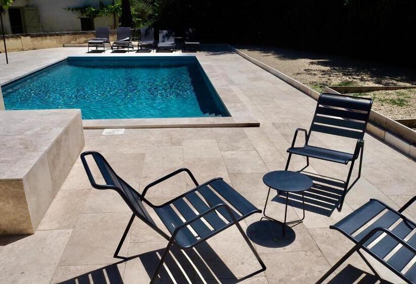 بنسيون Le Mas De Pierre étoile