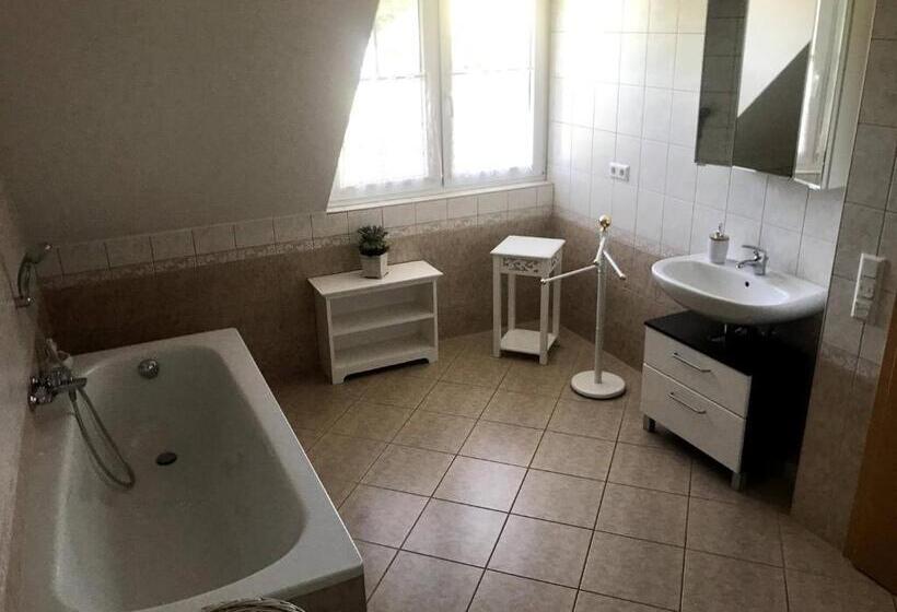 ペンション Room In Apartment   Haus Im Grunen House In The Green