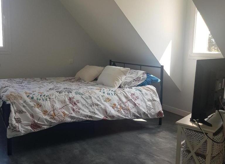 Bed and Breakfast Chambre Elisa Entre Caen Et La Mer Avec Piscine