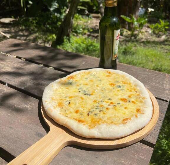 تختخواب و صبحانه El Boho