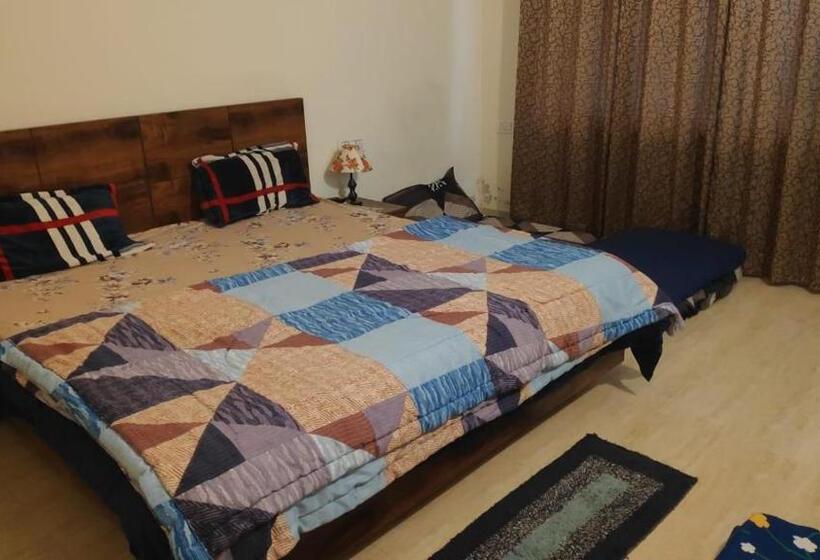 ベッドアンドブレックファースト Lfp Luxury Homes   Fully Furnished Apartment