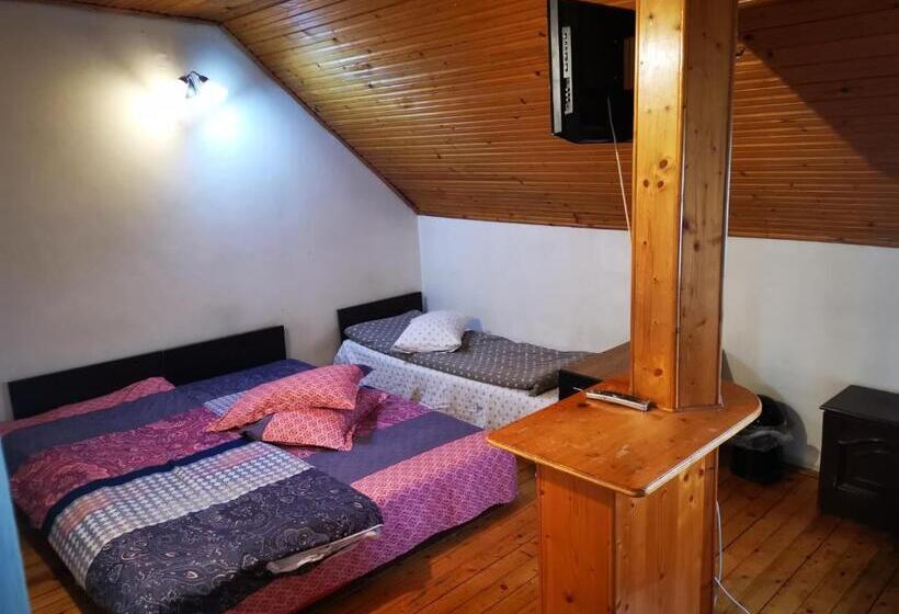 Flava Hostel