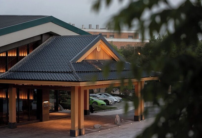 هتل Hyakumangoku Onsen