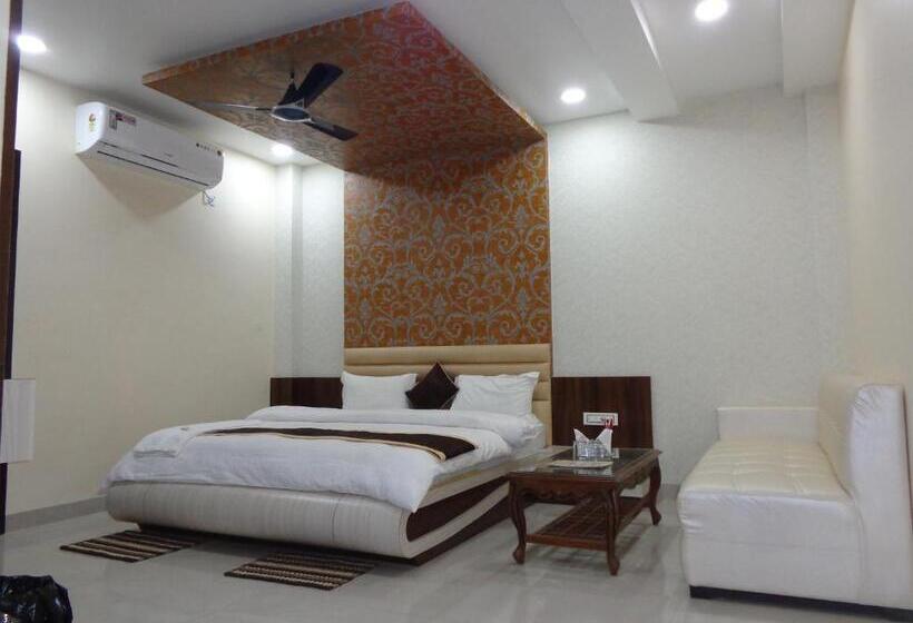 Отель Prakshi Palace Datia