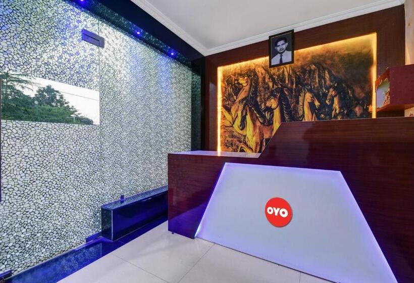 호텔 Super Oyo Aruna Banquet And Guest House