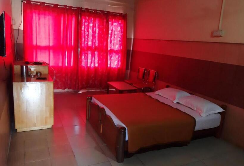 Отель Vega Residency And Bike Rentals