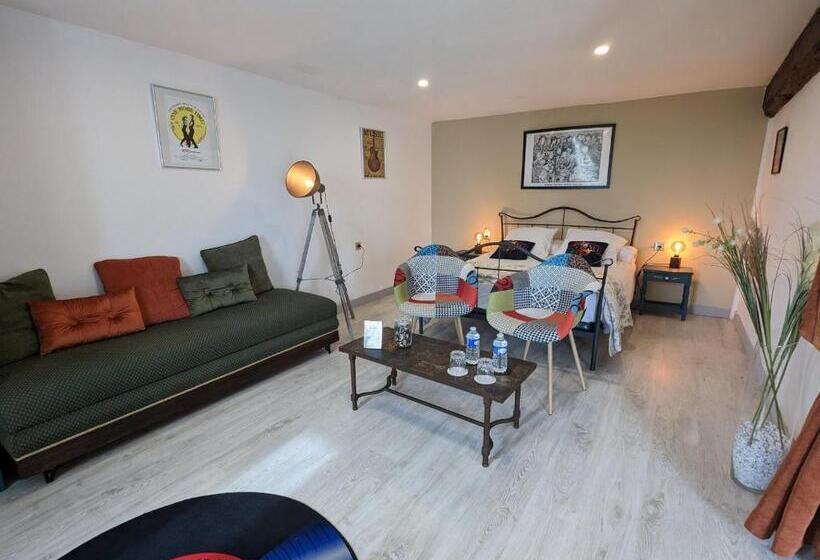 膳宿费 Guestroom Bouges Le Château, 1 Pièce, 3 Personnes   Fr 1 591 536