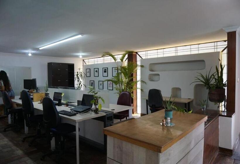 پانسیون Hostel B