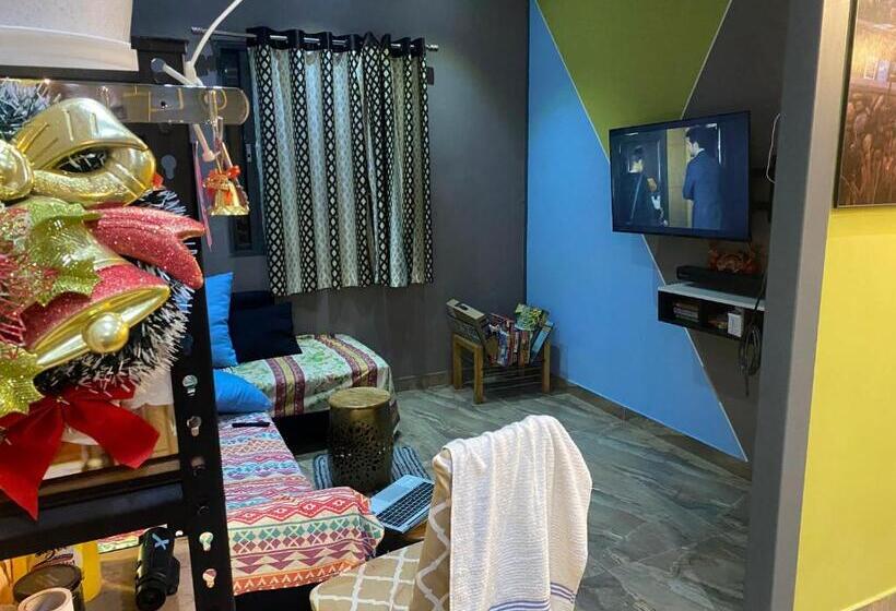 膳宿费 Silverlinecloudcottage