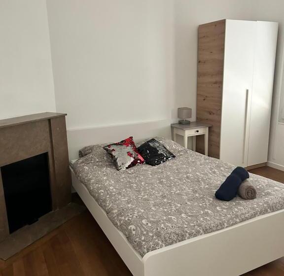 هاستل Chambre 12m2 Vue Jardin Centre Ville Massy