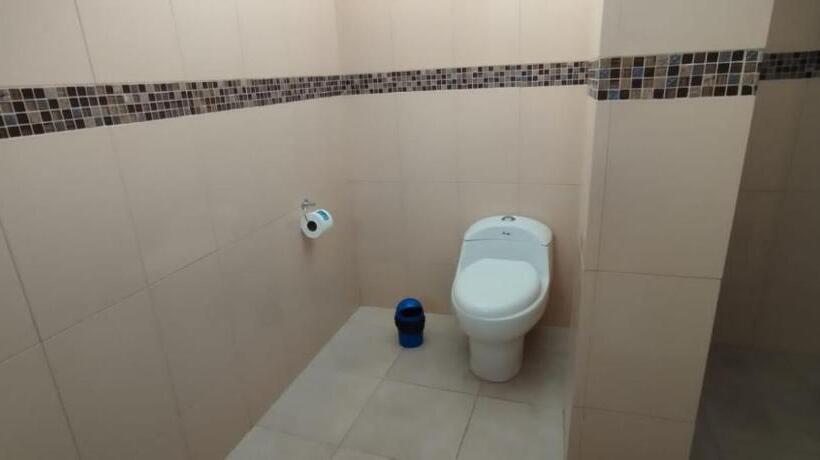 تختخواب و صبحانه Hostal Villa Escondida