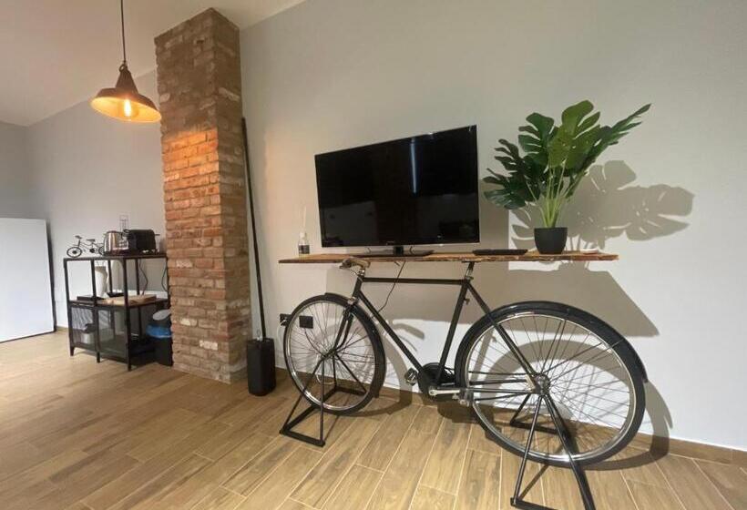 مبيت وإفطار Industrial House 3