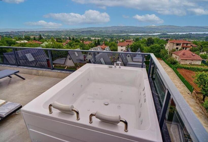 مبيت وإفطار Timeless Kartepe