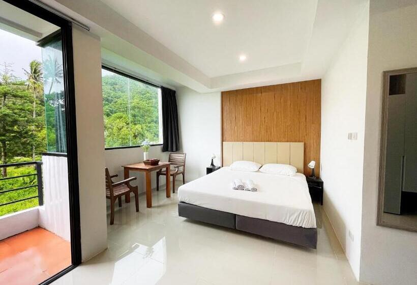 هتل Kefir Phuket