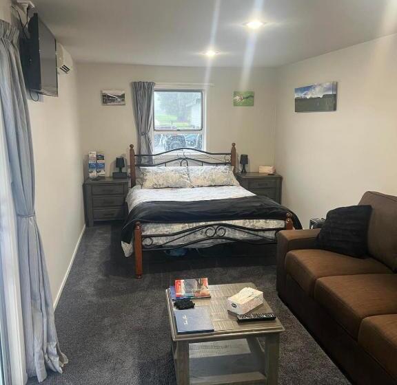בית מלון כפרי Mt Hercules Farm B&b