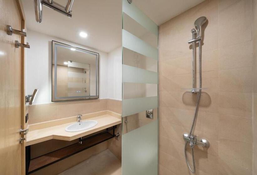 هتل Park Inn By Radisson Makkah Thakher Alsharqi