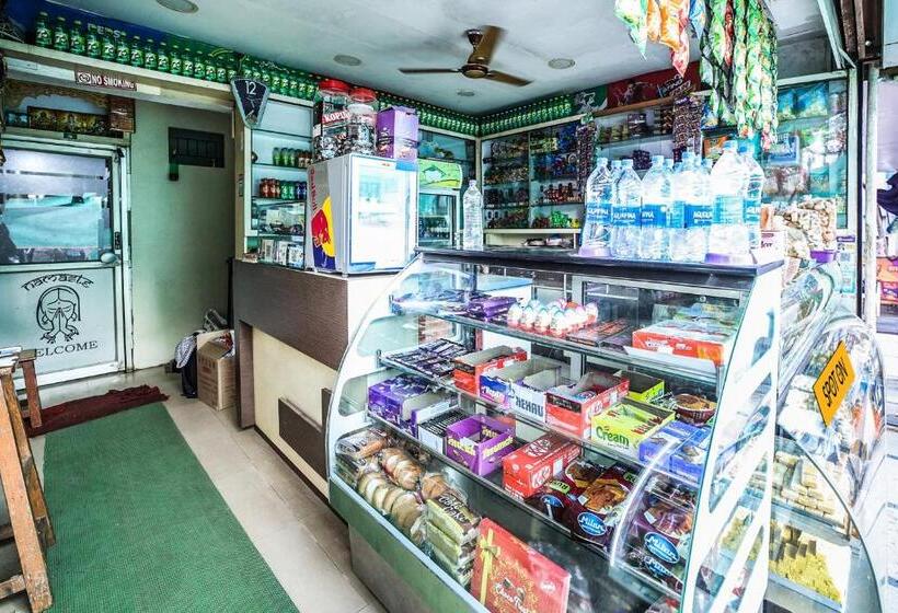 فندق Spot On Shree Purohit Lodge
