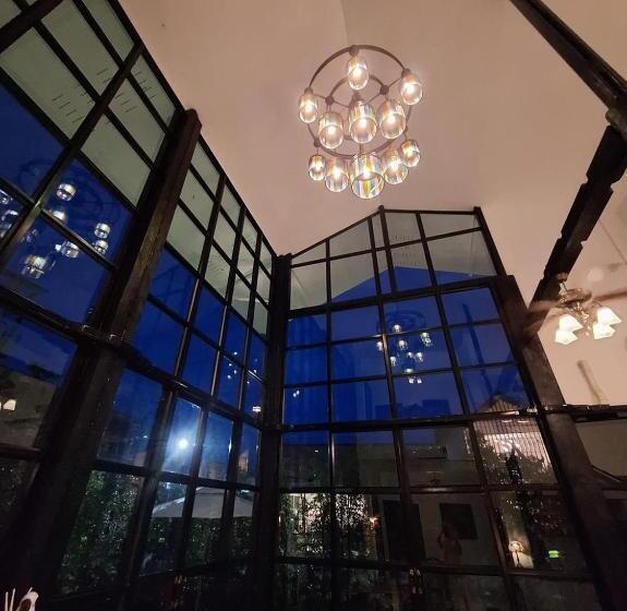 בית מלון כפרי The Courtyard Chiangrai