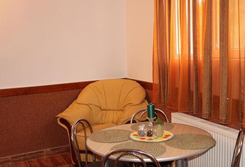 펜션 Casa Dănuț