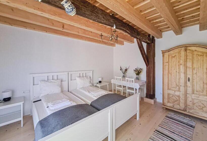 פנסיון Haus Rether   Transylvanian Guesthouse