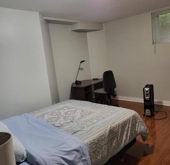 膳宿费 Lovely Guest Entire Apartment Minutes From Ottawa Airport