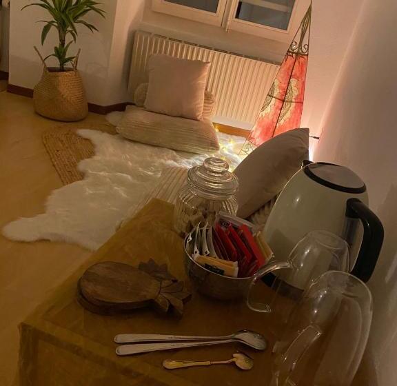پانسیون Room Next Montreux