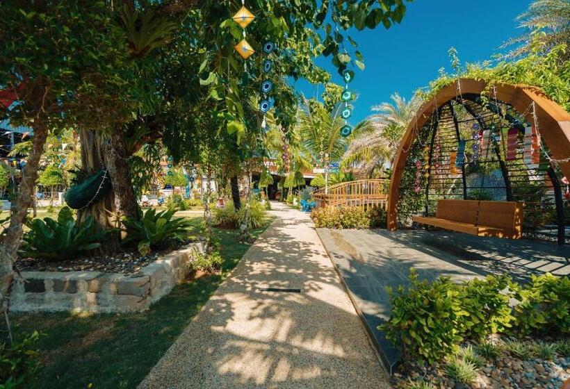 استراحتگاه Rawayana Central Park Villas