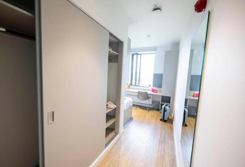 فندق صغير University Of Galway Rooms