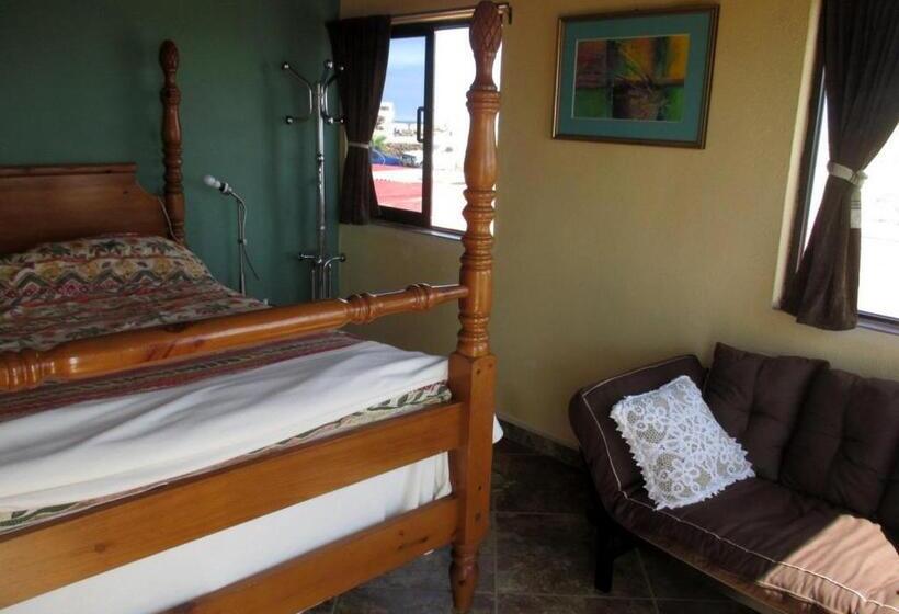 فندق صغير La Bufadora Inn