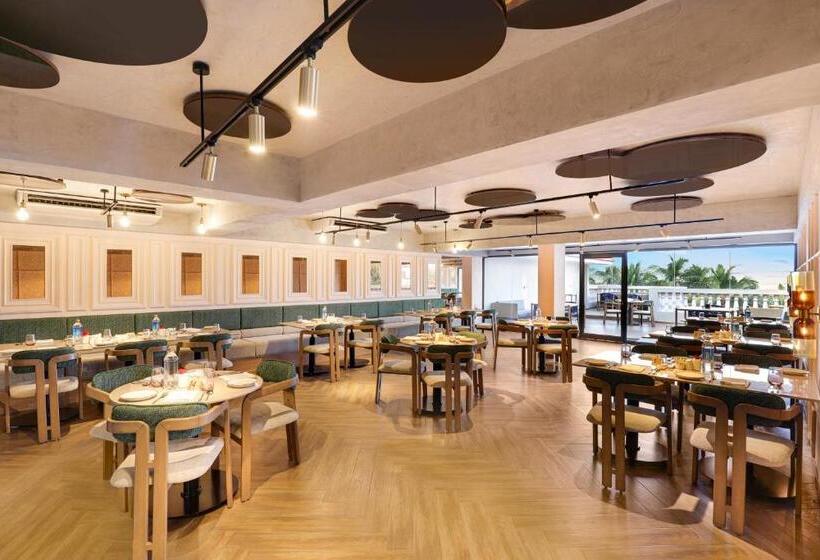 리조트 Grand Mercure Goa Candolim