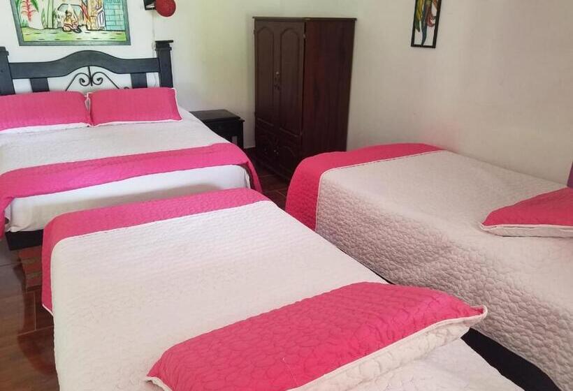 هتل Finca Villa Yuliana