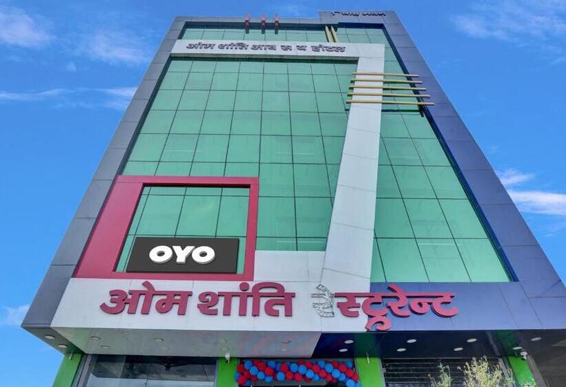 ホテル Oyo Flagship 81277 Om Shanti Aavashiya