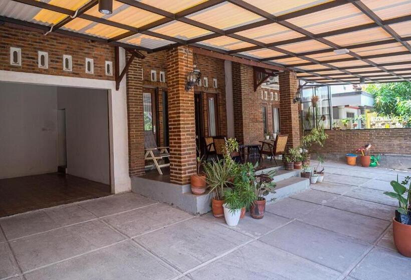 בית מלון כפרי Reddoorz Syariah Near Stasiun Klaten