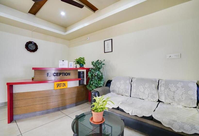 فندق Spot On Swagath Tourist Home