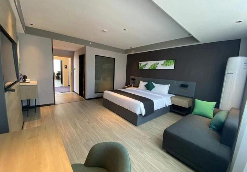 Отель Thank Inn Plus Xinyang Gushi Liaocheng Avenue