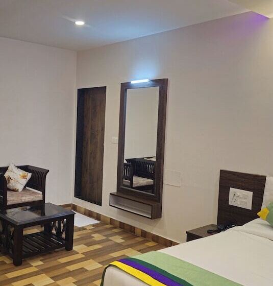 هتل Treebo Elite Plaza, 700 Mtrs From Madikeri Fort