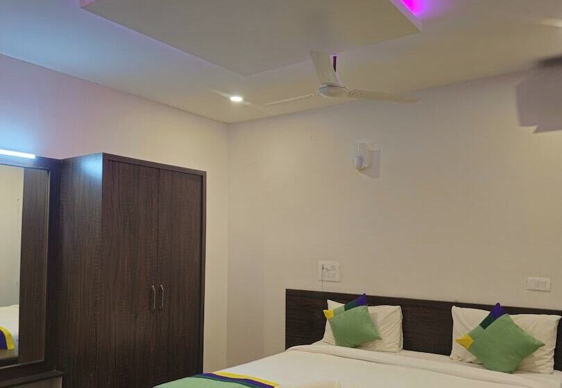 هتل Treebo Elite Plaza, 700 Mtrs From Madikeri Fort