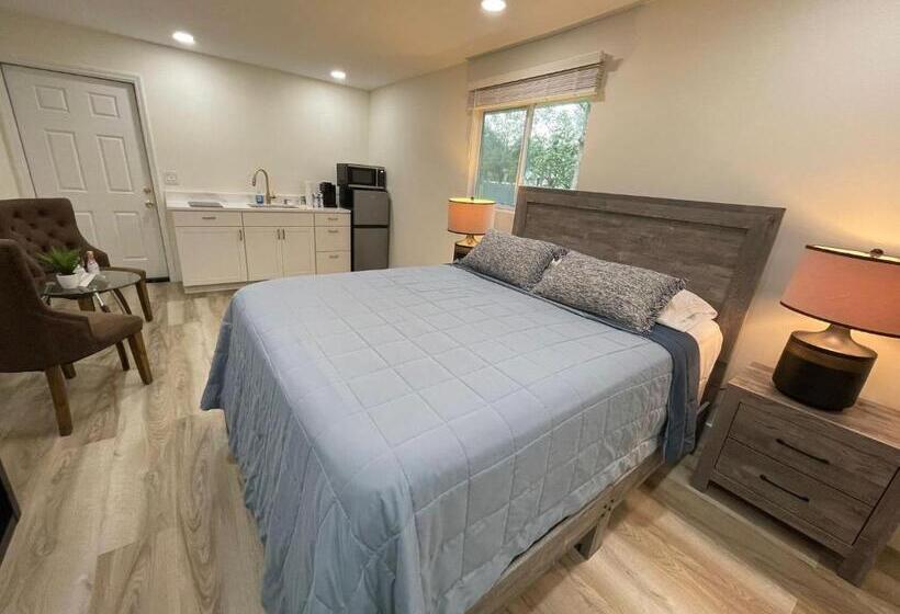 Пансион Efficiency In A Guest House Close To Wellington