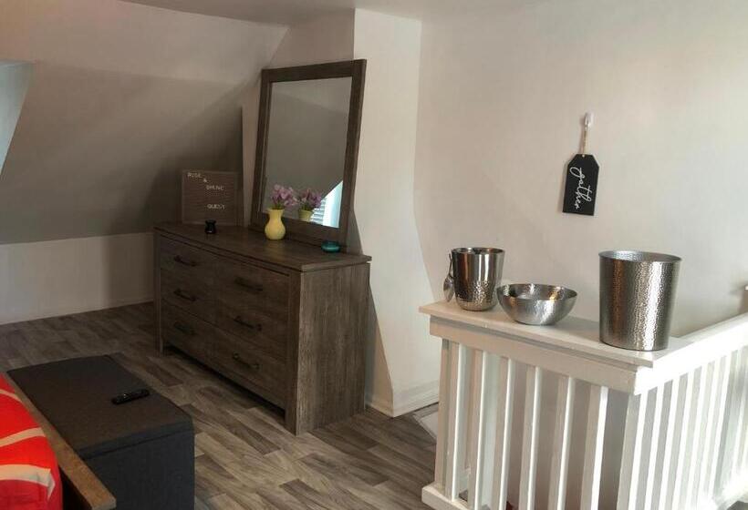 پانسیون Roceruzdevelopments Llc