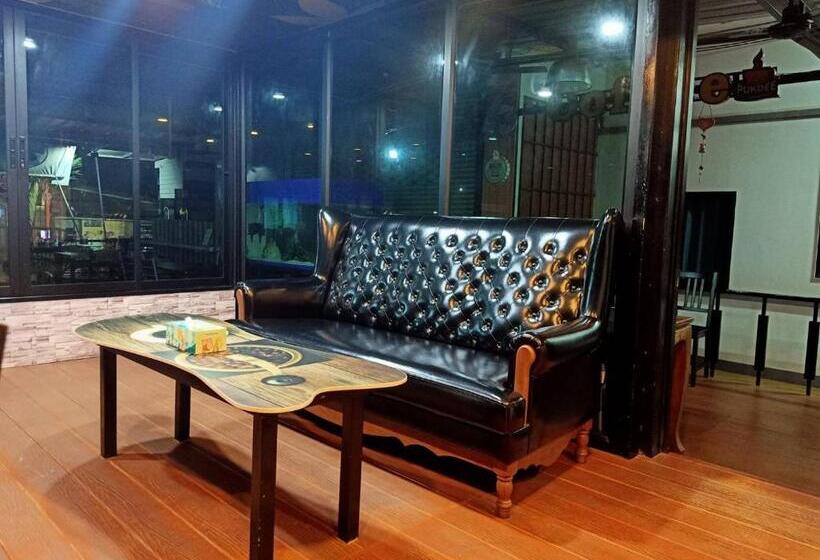 אתר נופש เกาะช้างรักดี รีสอร์ท