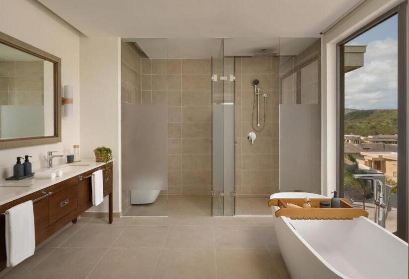 استراحتگاه Six Senses La Sagesse
