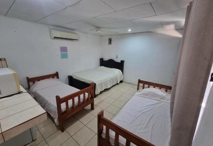 فندق صغير Cabinas Isabel