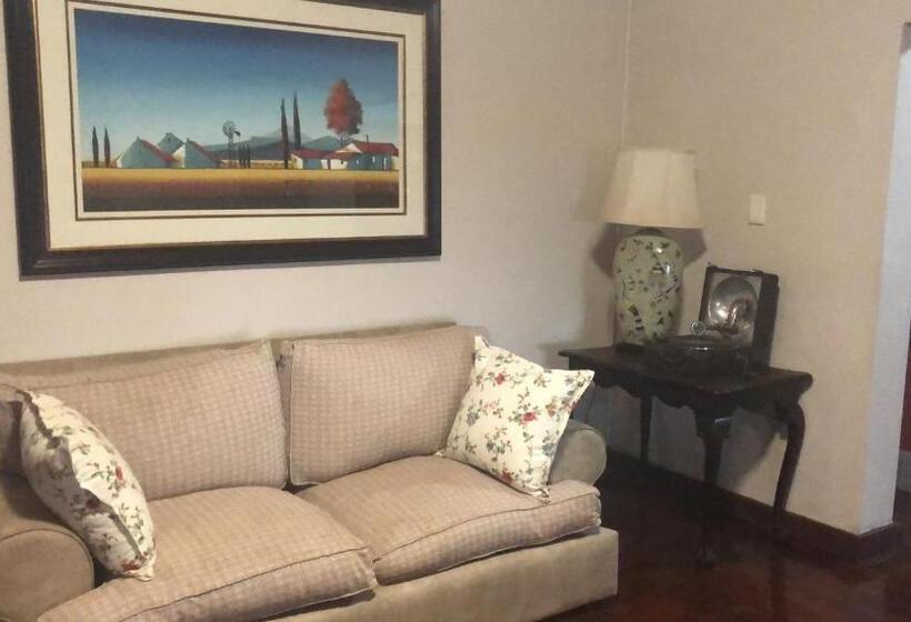 Colenso Lodge B&b